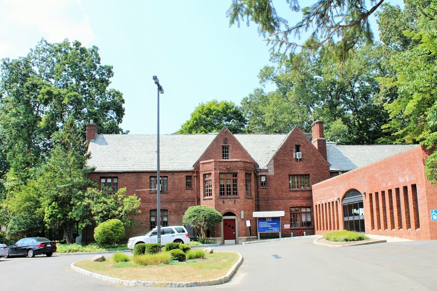 Mercy College Admissions Building in Pleasantville