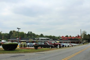 Strip Mall on Lee Blvd